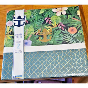 New Royal Caribbean Cruises Commemorative Photo Album for Two 8 x 10  Photos
